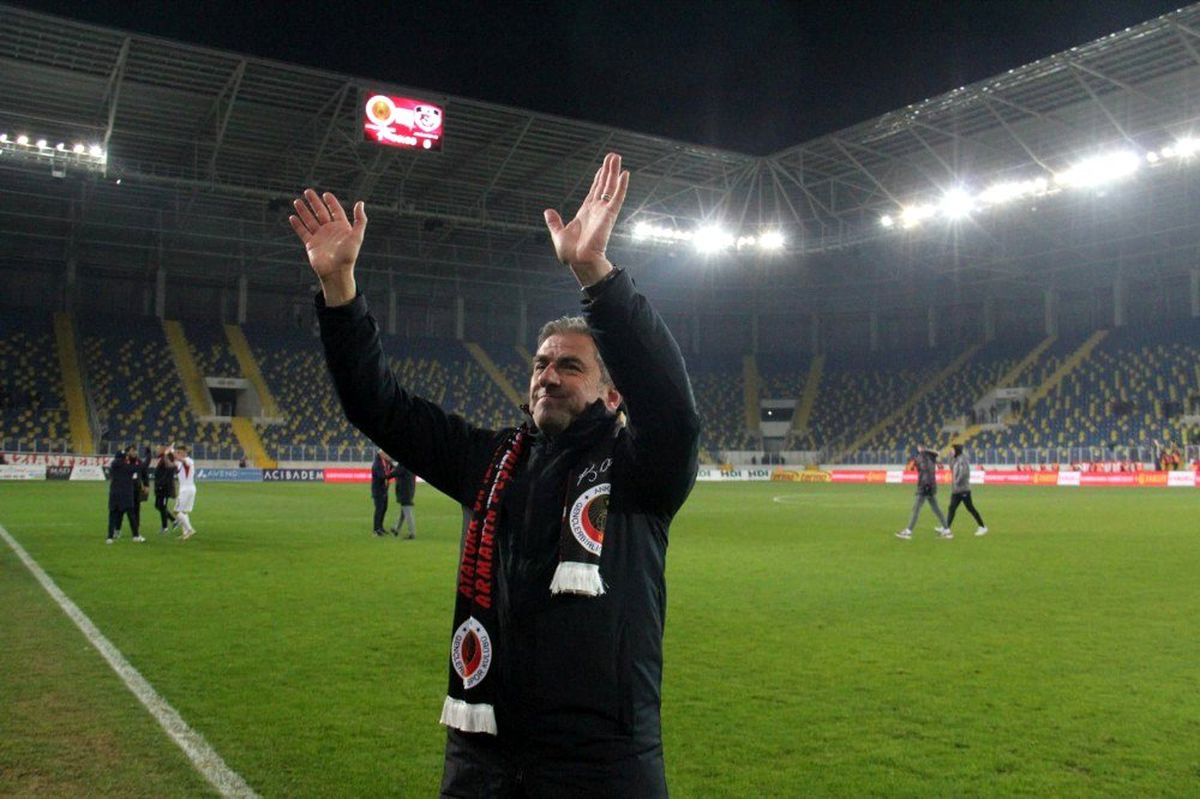 Hamza Hamzaoğlu: "Zor da olsa 1 gol bulduk ve maçı kazandık"
