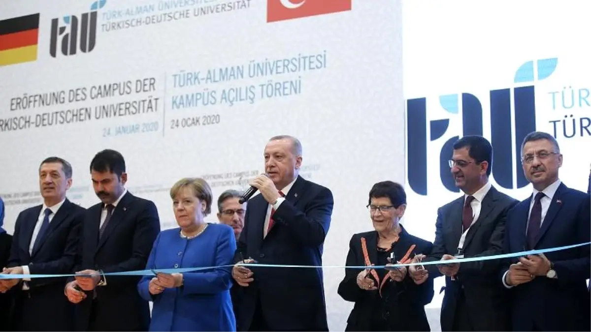 İstanbul\'da konuşan Merkel: Bilim ne kadar özgürse elde edilen sonuçlar da o kadar zengindir