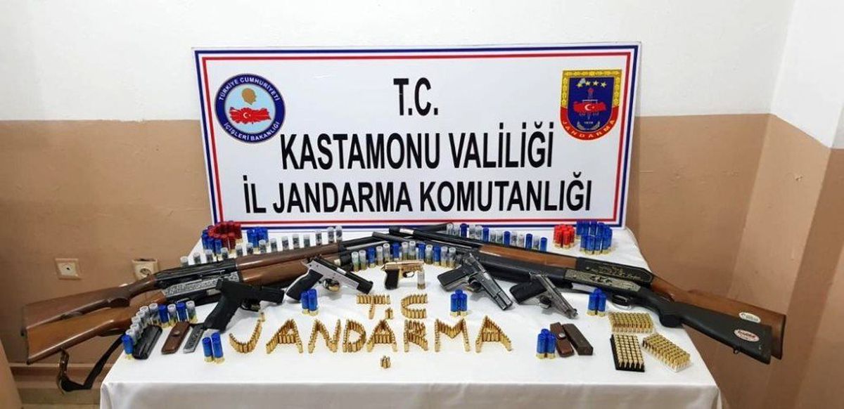 Kastamonu\'da jandarma ekiplerinden silah operasyonu
