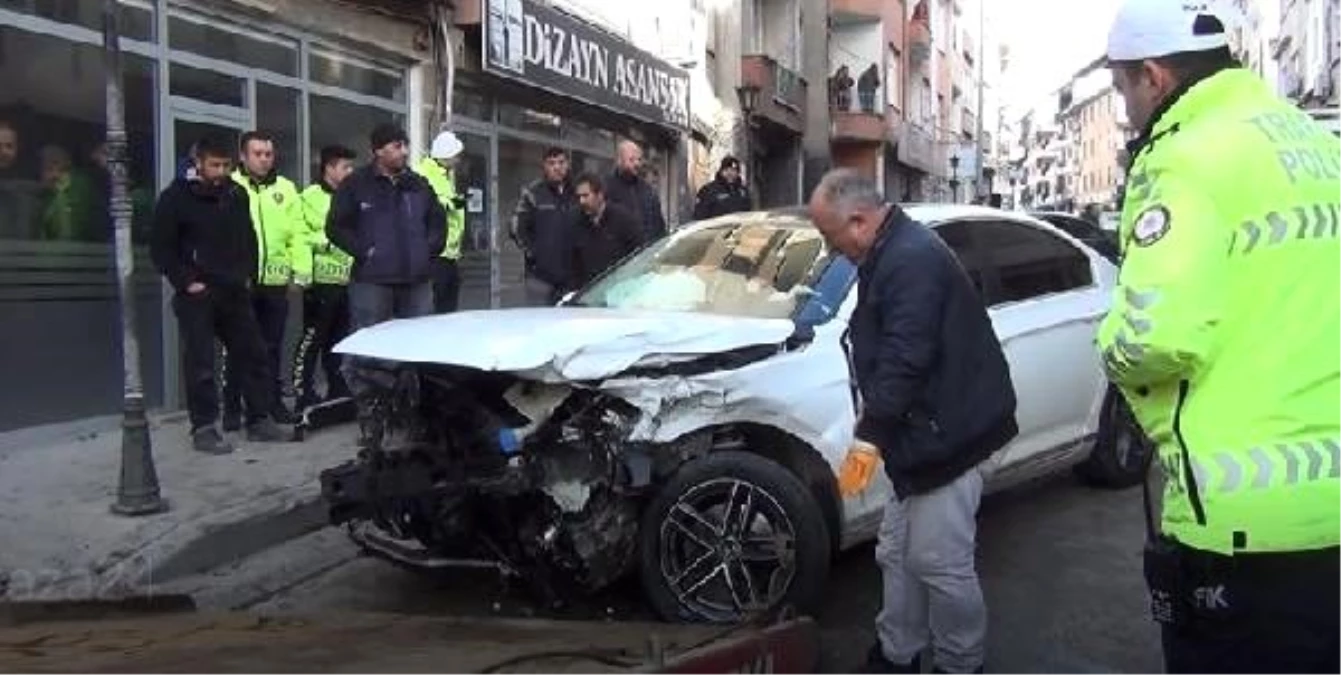 Kırıkkale\'de 6 aracın karıştığı trafik kazası: 3 yaralı
