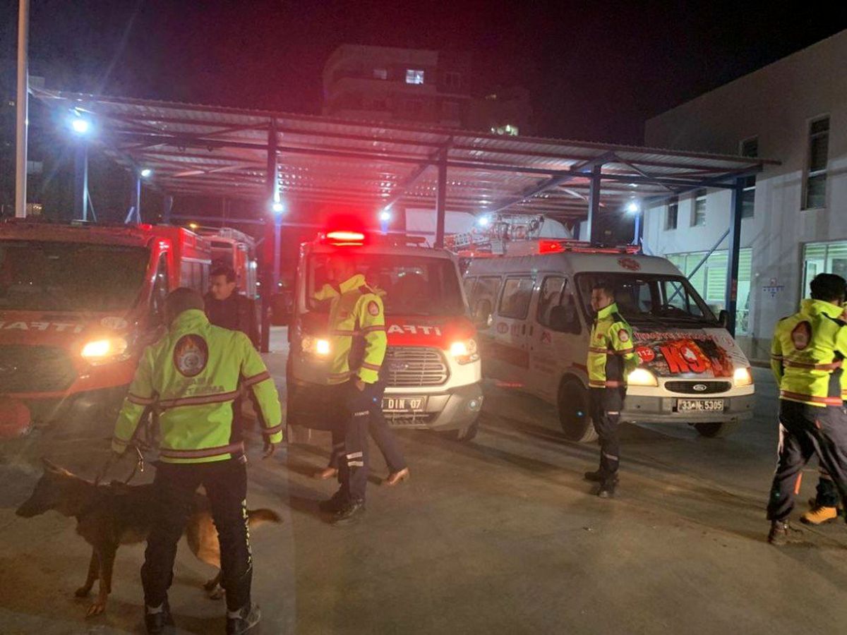 Mersin\'den deprem bölgesine kurtarma ekibi gönderildi