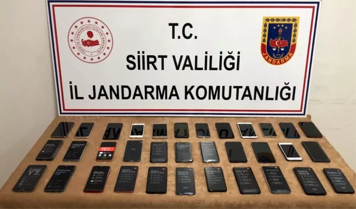 Siirt\'te 34 adet kaçak cep telefonu ele geçirildi