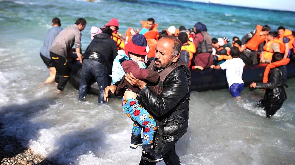 Türkiye üzerinden Avrupa\'ya gitmek isteyen kaçak göçmenlere sosyal medyada tuzak