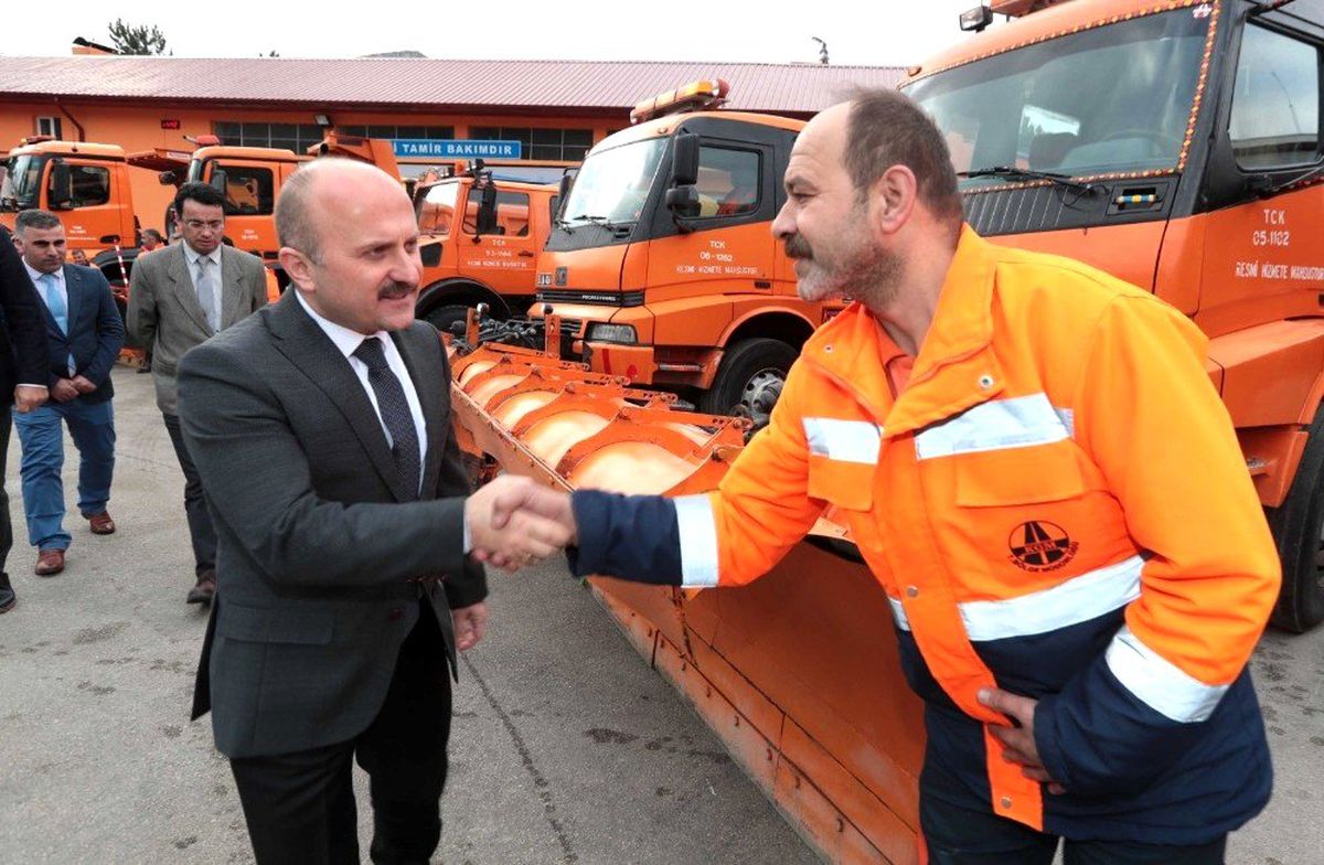 Vali Varol, karayolları tesislerini inceledi