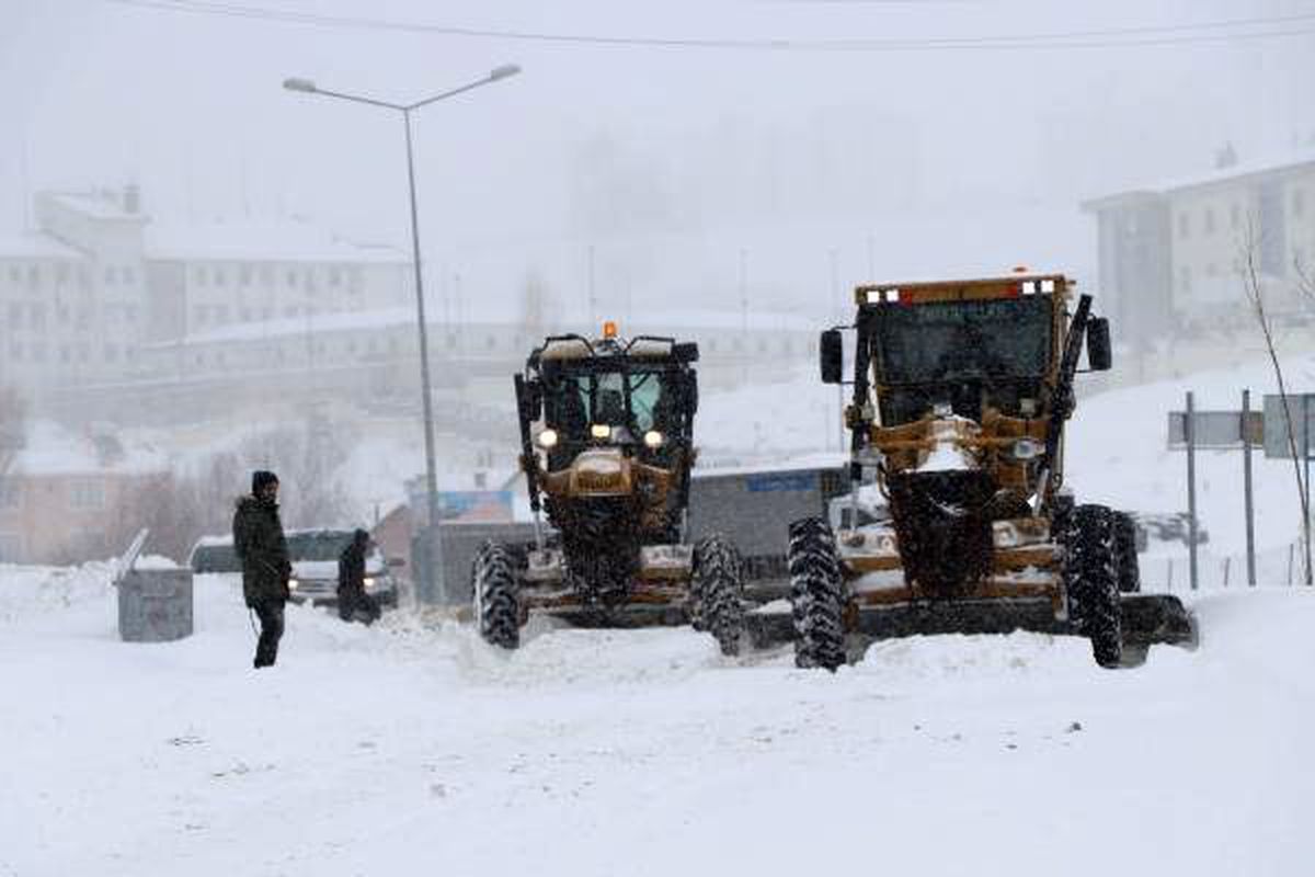 Van\'da 599 yerleşim biriminin yolu kardan kapandı(2)