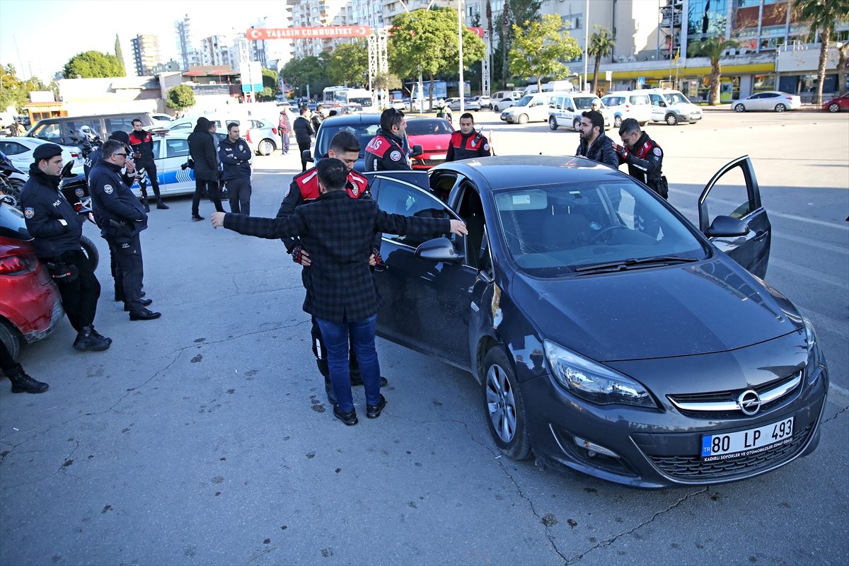 Adana\'da helikopter destekli "güven ve huzur uygulaması" yapıldı