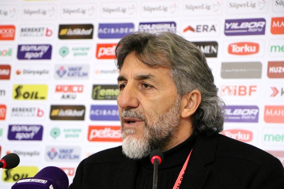 Adnan Erkan: "1 puan bizi ileriye umutlu şekilde taşıyacaktır"