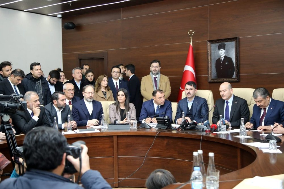 Bakan Soylu: "Depremde 22 kişi hayatını kaybetti"