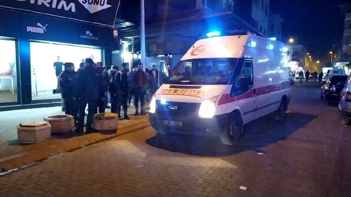 Borç kavgasında bıçaklanan kişi ağır yaralandı