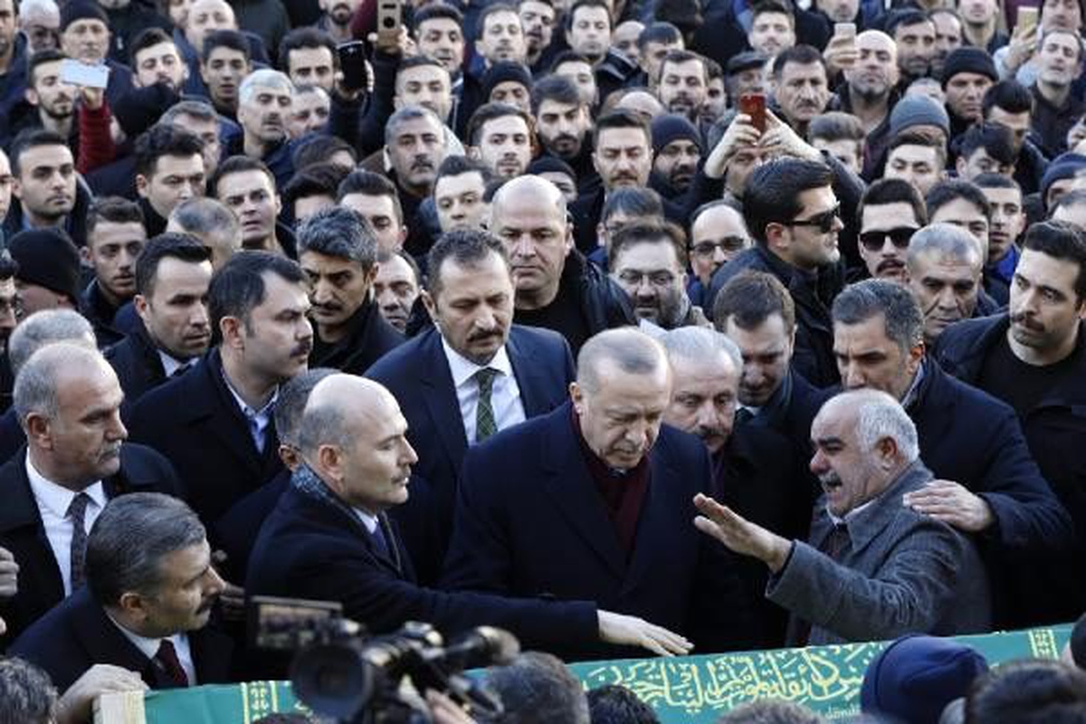 Cumhurbaşkanı Erdoğan, Elazığ\'da anne ve oğlunun cenaze namazına katıldı