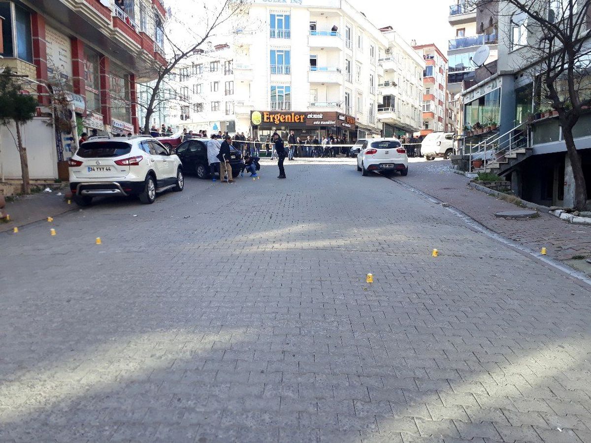 Esenyurt\'ta iki grup arasında silahlı çalışma çıktı: 1 yaralı