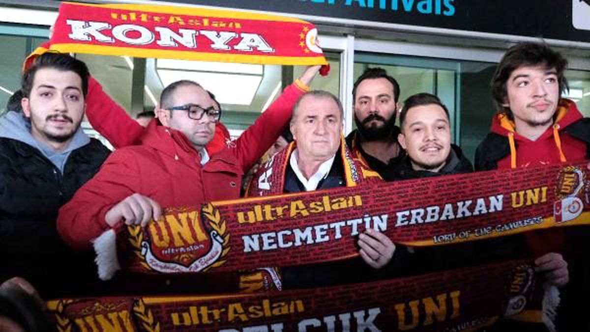 Galatasaray\'a Konya\'da coşkulu karşılama