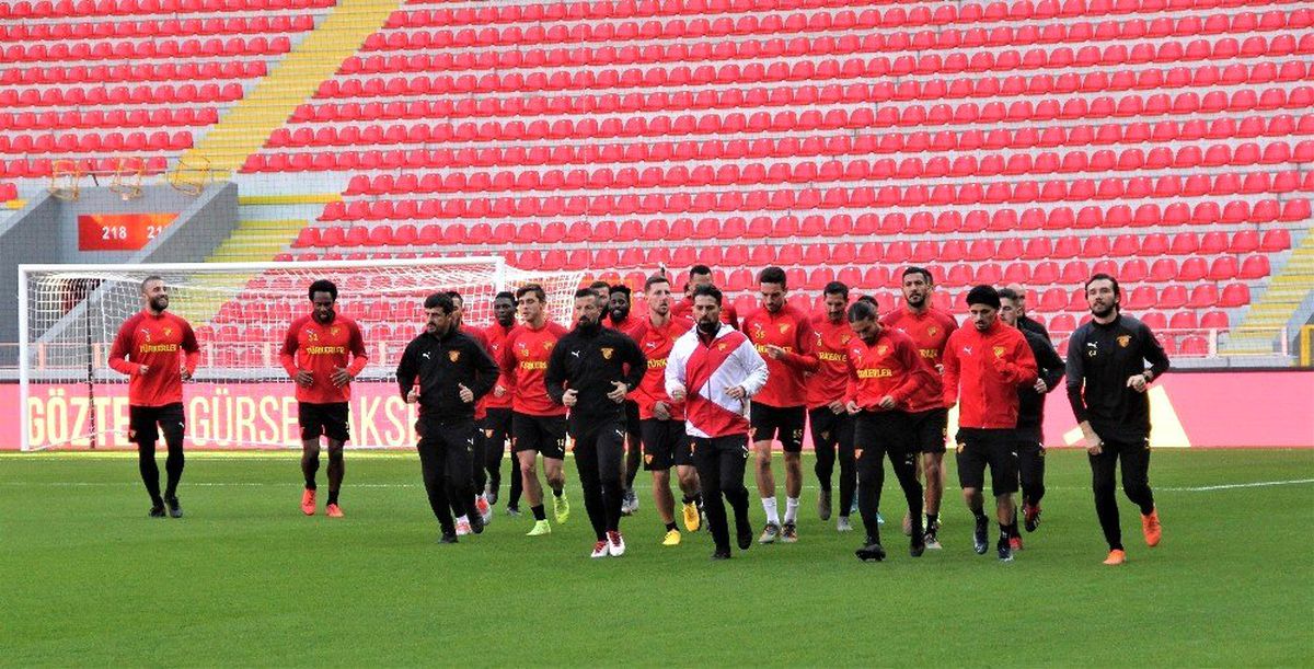 Göztepe, yeni stadında ilk antrenmanını yaptı