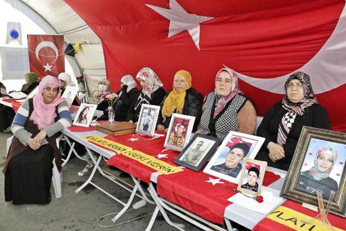HDP önündeki eylemde 145\'inci gün