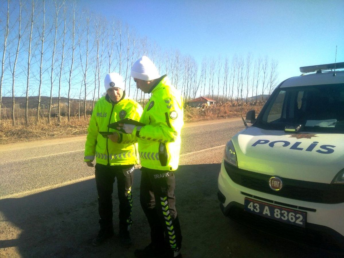 Hisarcık polisinden trafik uygulaması