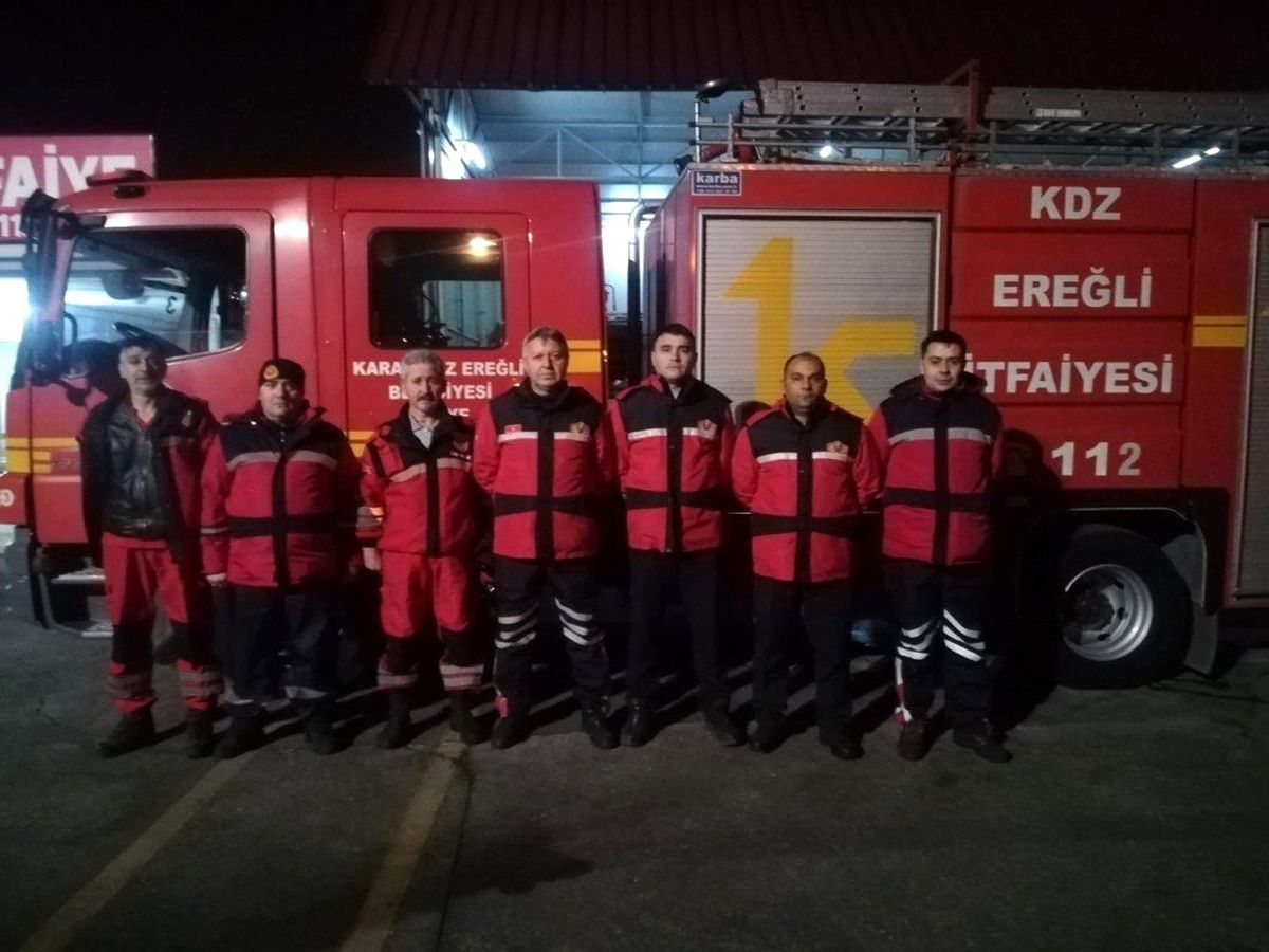 Karabük, Zonguldak ve Bartın\'dan Elazığ\'a 29 kişilik ekip sevk edildi