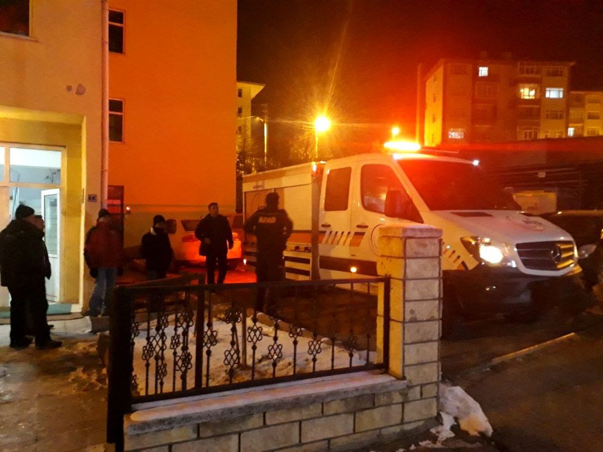 Kastamonu\'dan 5 AFAD ve 18 UMKE personeli Elazığ\'a gönderildi