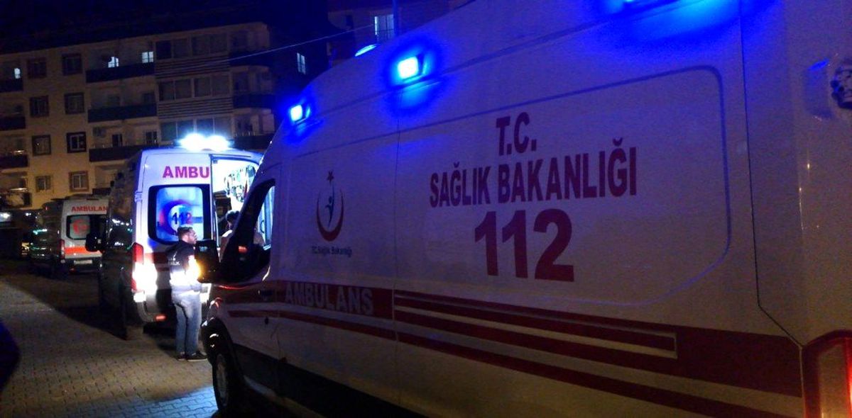 Osmaniye 112 ekipleri ve UMKE, Elazığ\'a yaraları sarmak için yola çıktı