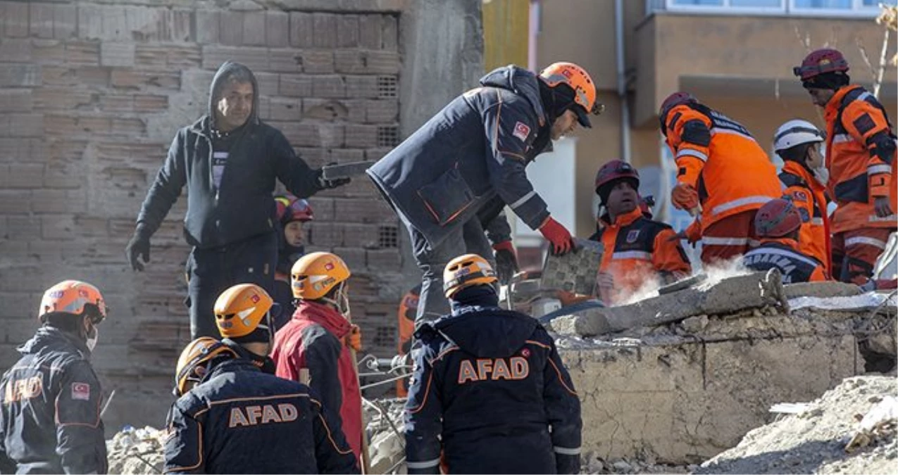 Son Dakika: Elazığ\'daki depremde ölü sayısı 29\'a yükseldi