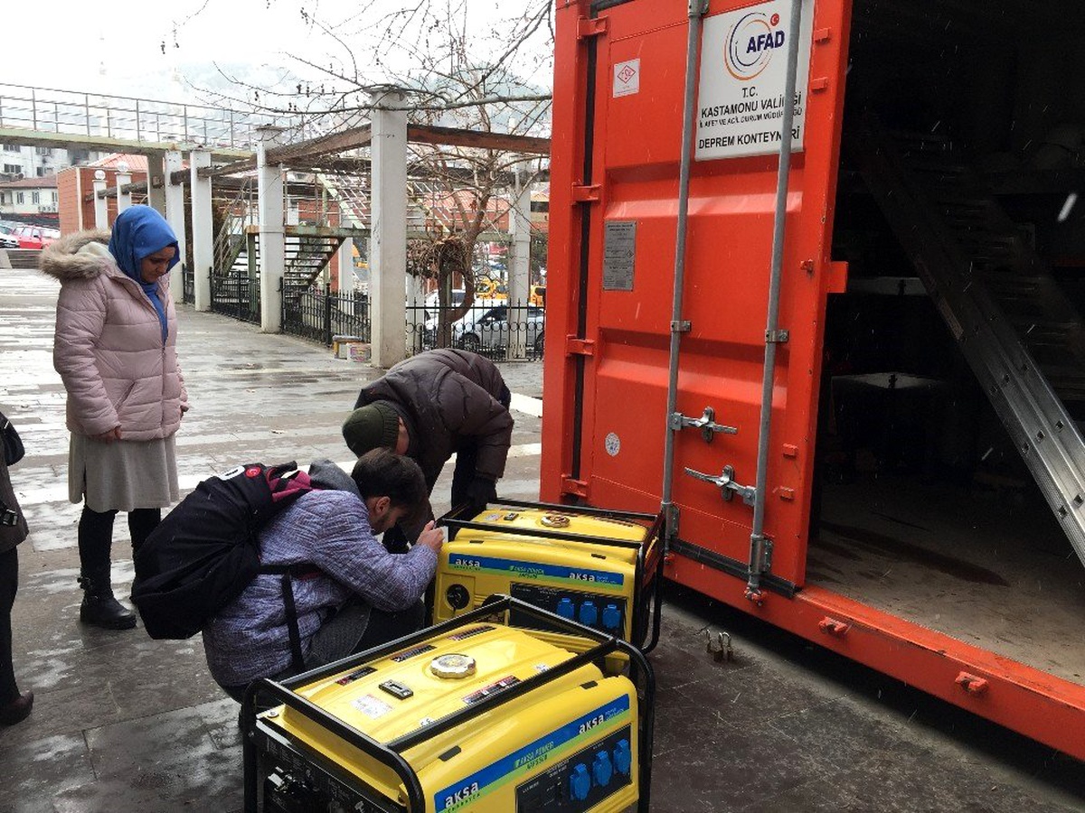 Tosya\'da deprem konteynerleri kontrolden geçti