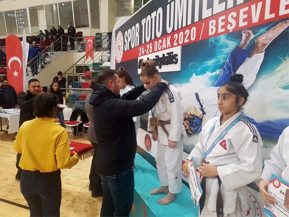 Ümitler Türkiye Judo Şampiyonası\'nda dereceye girenler belli oldu