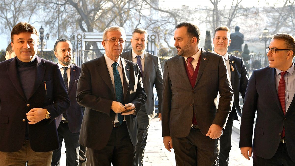 Ankara Büyükşehir Belediye Başkanı Yavaş, Kent Konseyi Yürütme Kurulu Toplantısına katıldı...