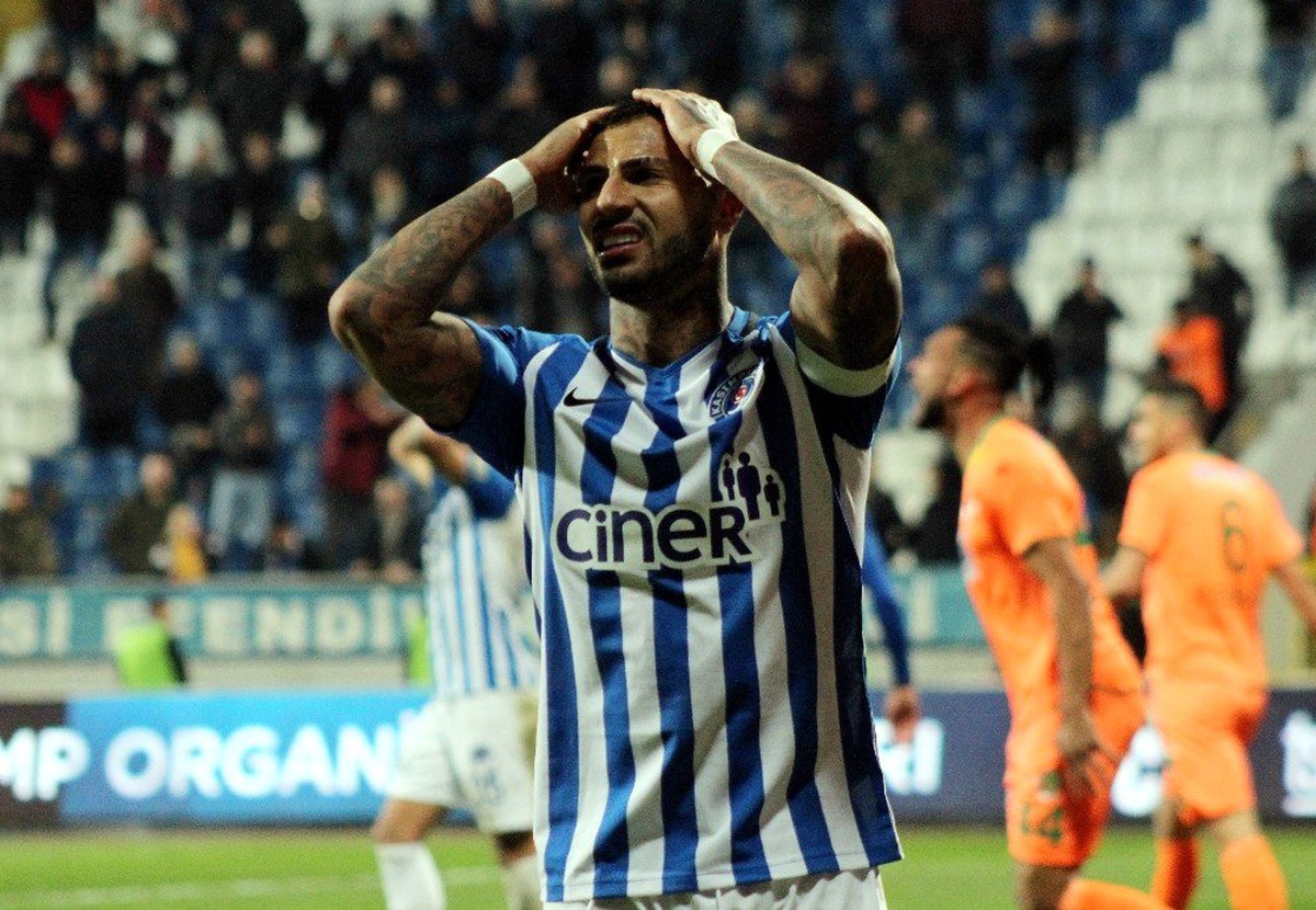 Antalyaspor yendi, Kasımpaşa ateş hattına düştü