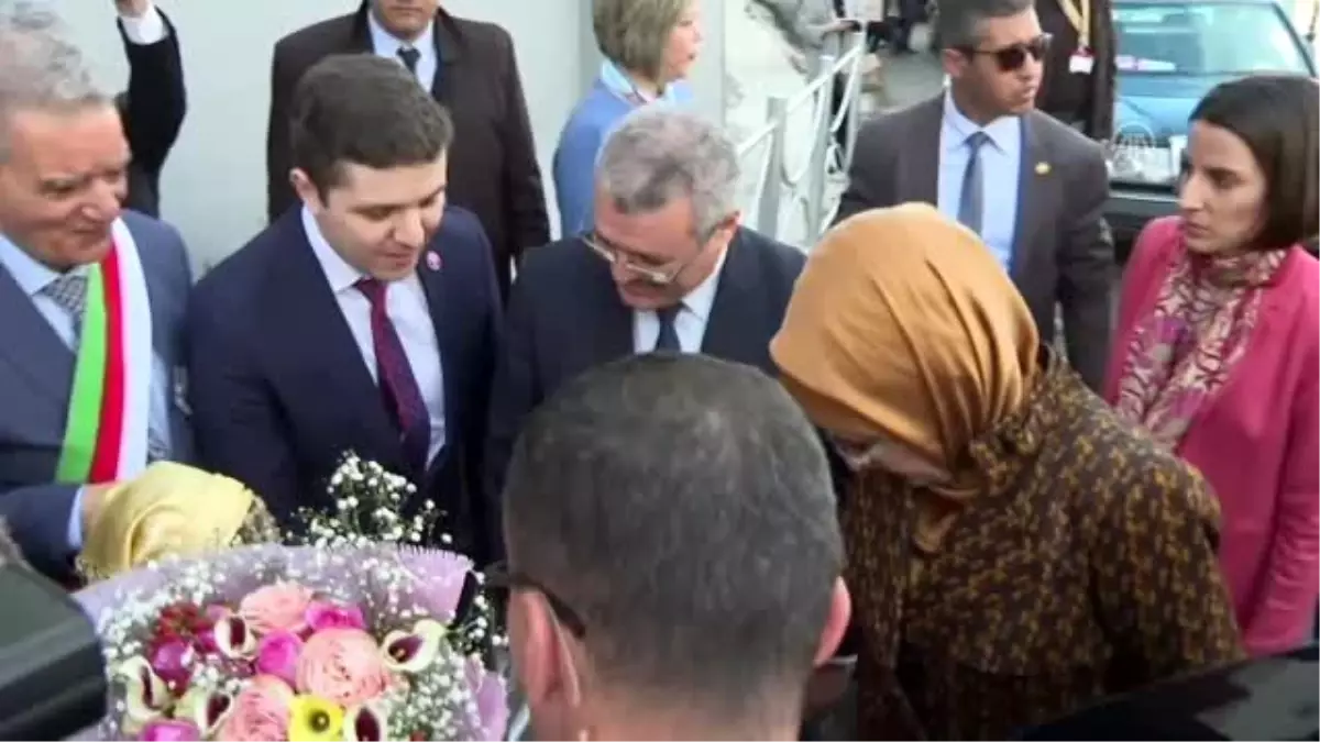 Emine Erdoğan Cezayir\'de bilgisayar laboratuvarı açtı