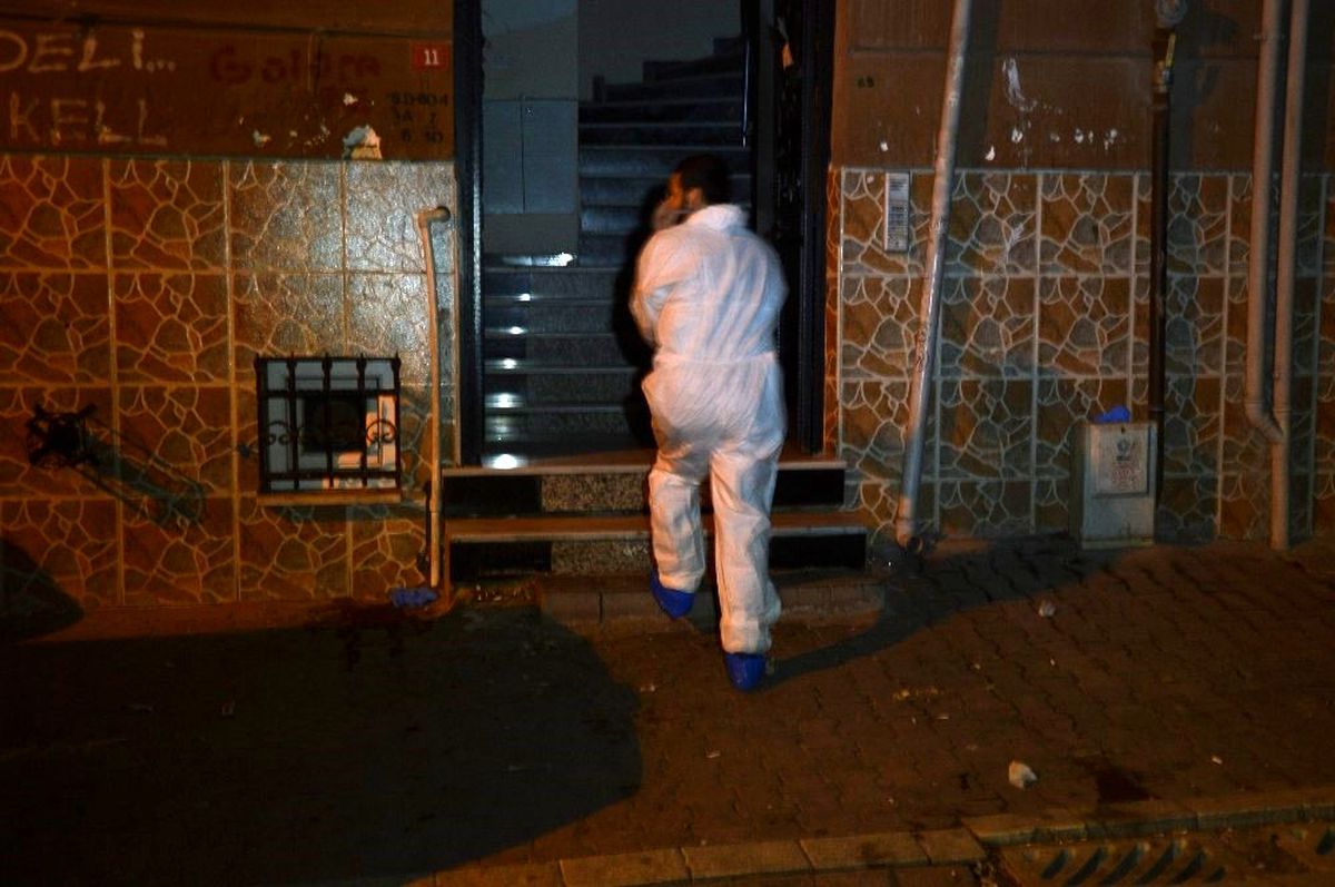 Esenyurt\'ta 76 yaşındaki erkek şahıs bodrum katındaki evinde ölü bulundu