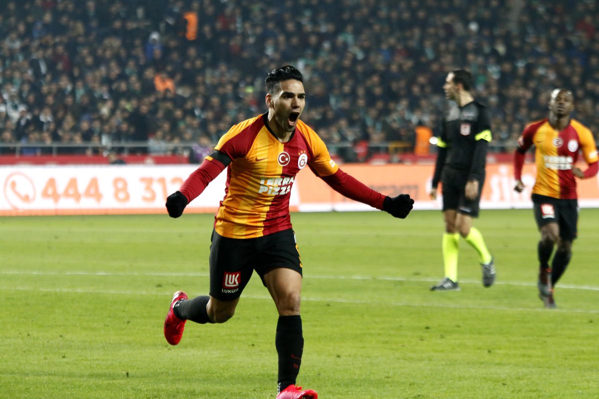 Falcao'dan sakatlık açıklaması: Rahatsızlık hissettim, risk almak istemedim