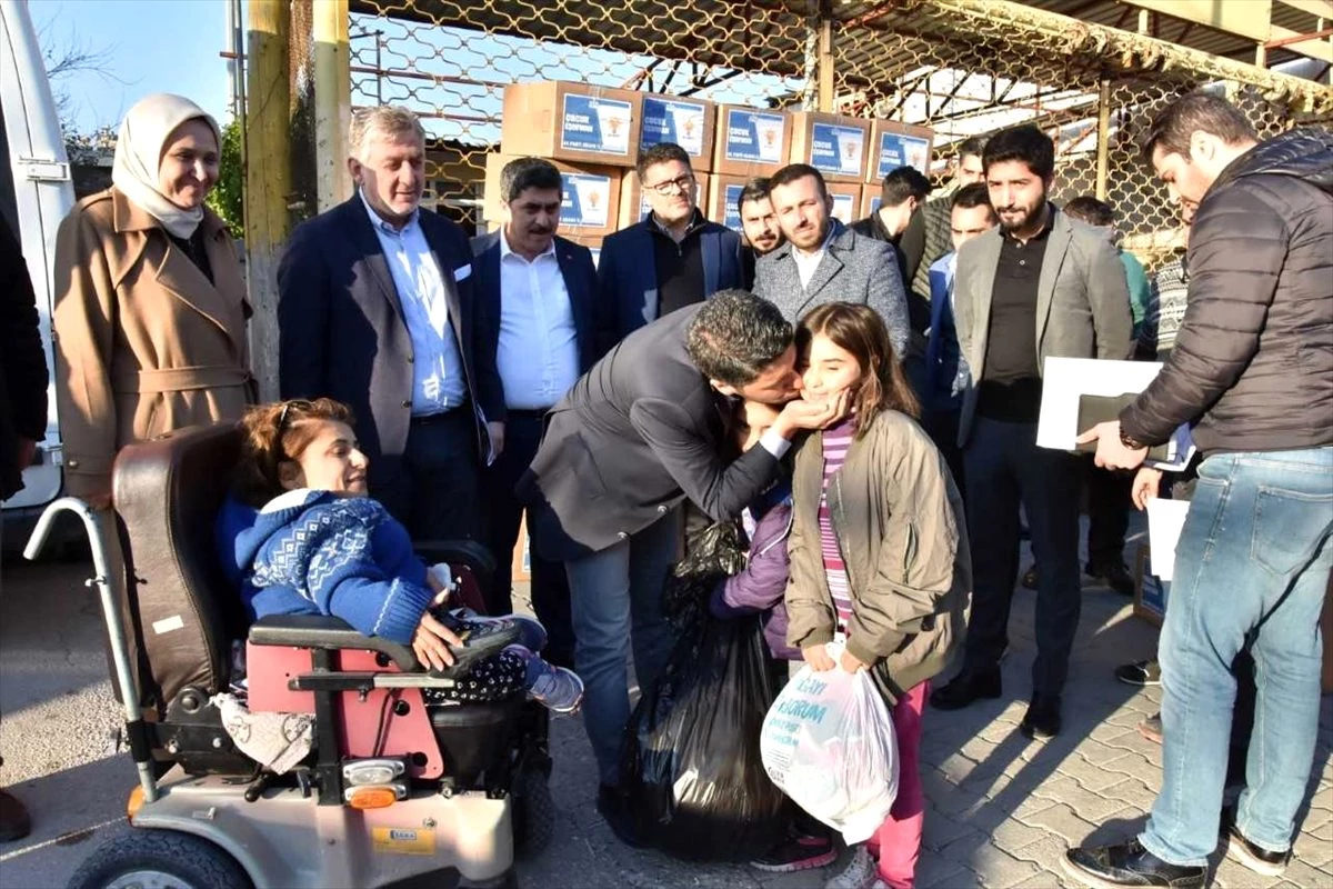 Hatay, Adana ve Mersin\'den deprem bölgesine yardım malzemesi desteği