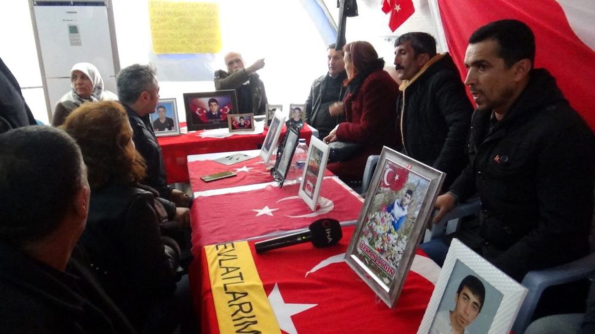 HDP önünde evlat nöbeti tutan ailelerden Bursa\'da açılacak çadıra tepki