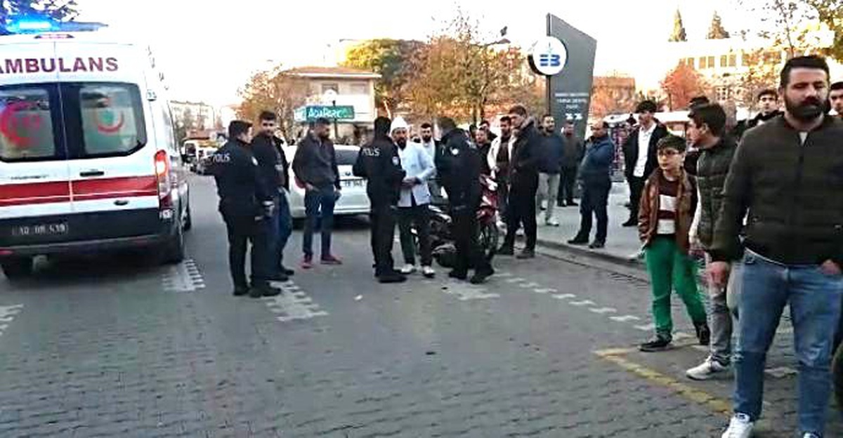 Otomobil motosiklete çarptı: 1 yaralı