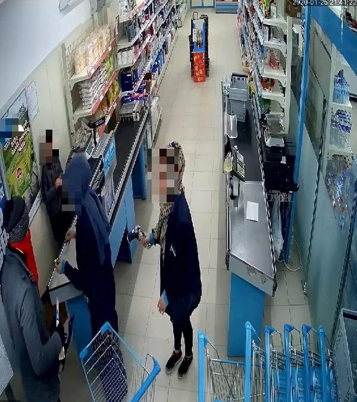 Polis, 3 bin kişinin gözünü inceleyip, maskeli silahlı soyguncuyu yakaladı