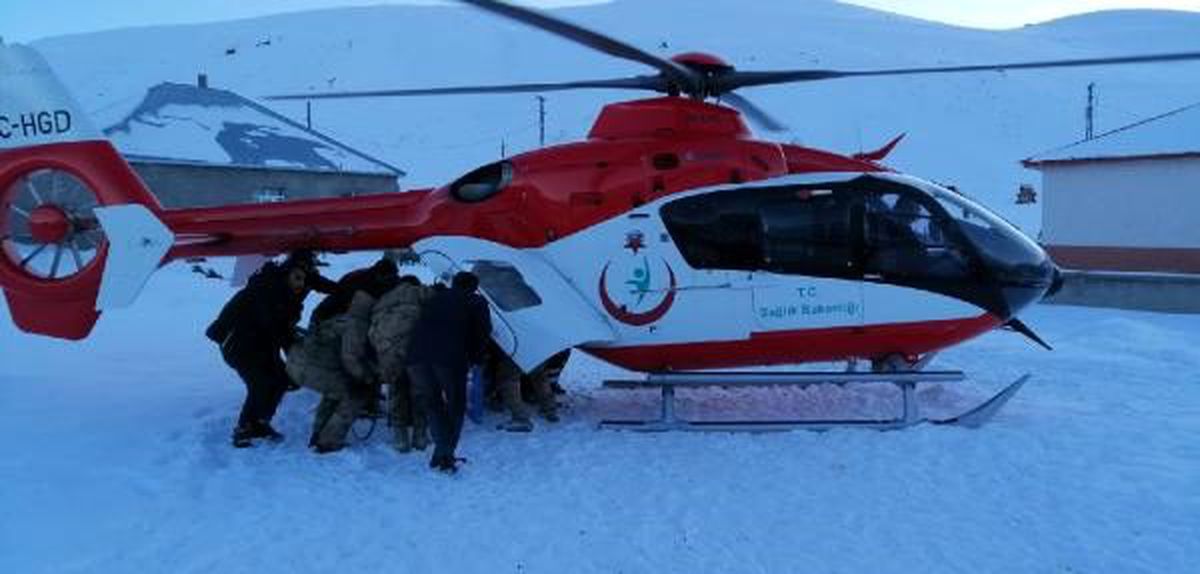 Su şebekesini açmaya giden köylülerin üzerine çığ düştü: 1 ağır yaralı