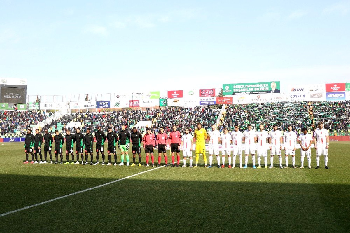 Süper Lig: Denizlispor: 0 - Antalyaspor: 2 (İlk Yarı)