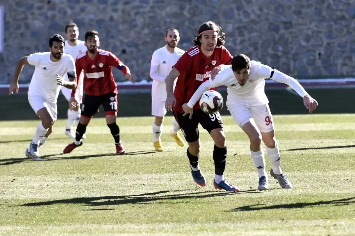 TFF 2. Lig: Gümüşhanespor: 1 - Çorum FK: 4