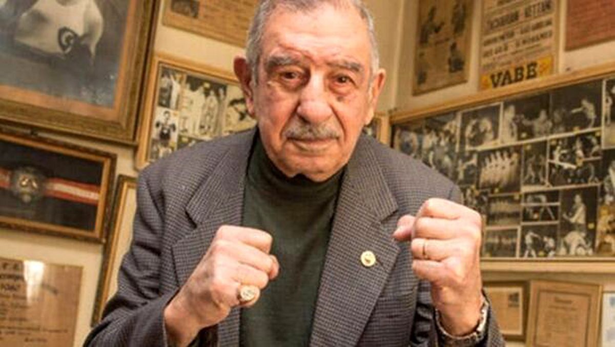 Türkiye\'nin ilk profesyonel boksörü Zakaryan, 90 yaşında vefat etti