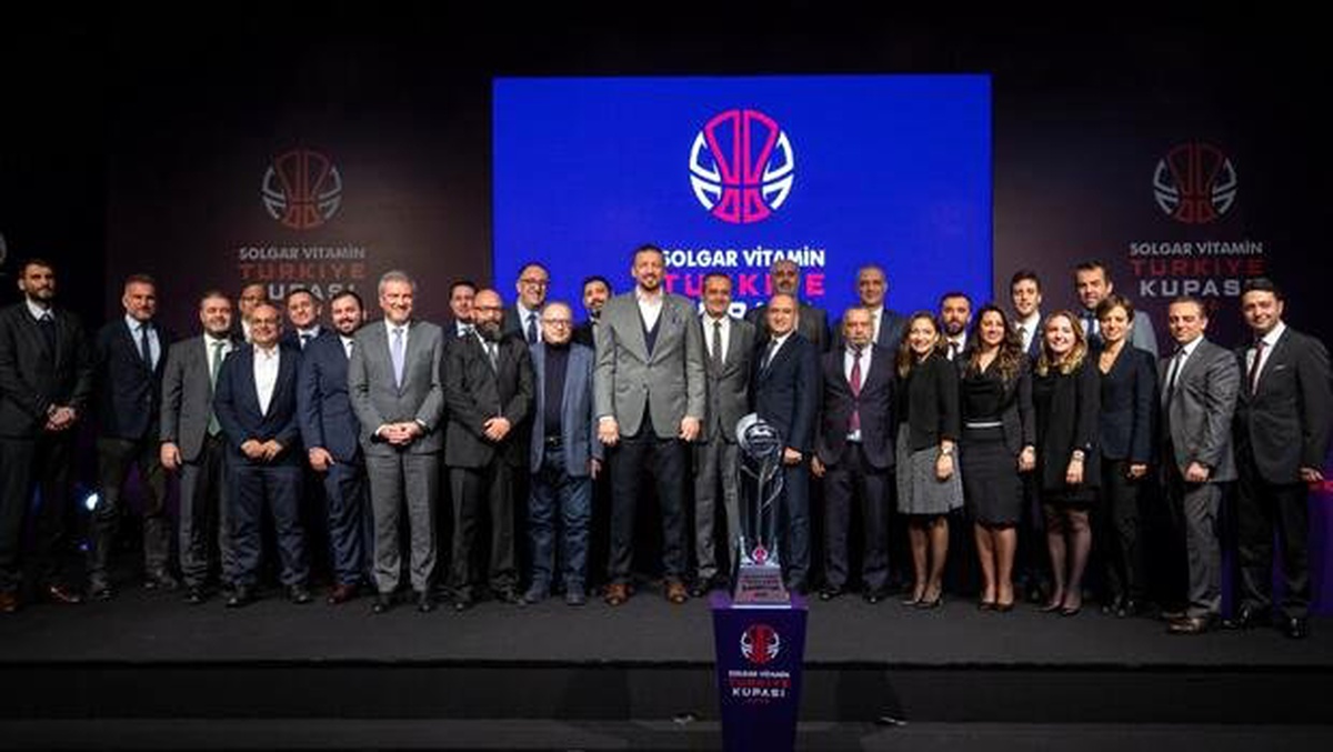 Basketbolda Erkekler Türkiye Kupası\'nın isim sponsoru Solgar Vitamin oldu