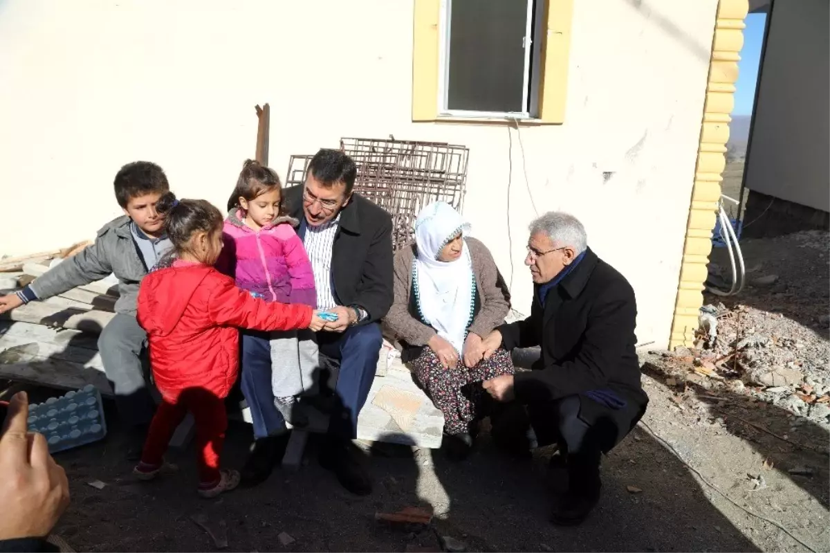 Battalgazi ilçesinde de depremin yaraları sarılıyor