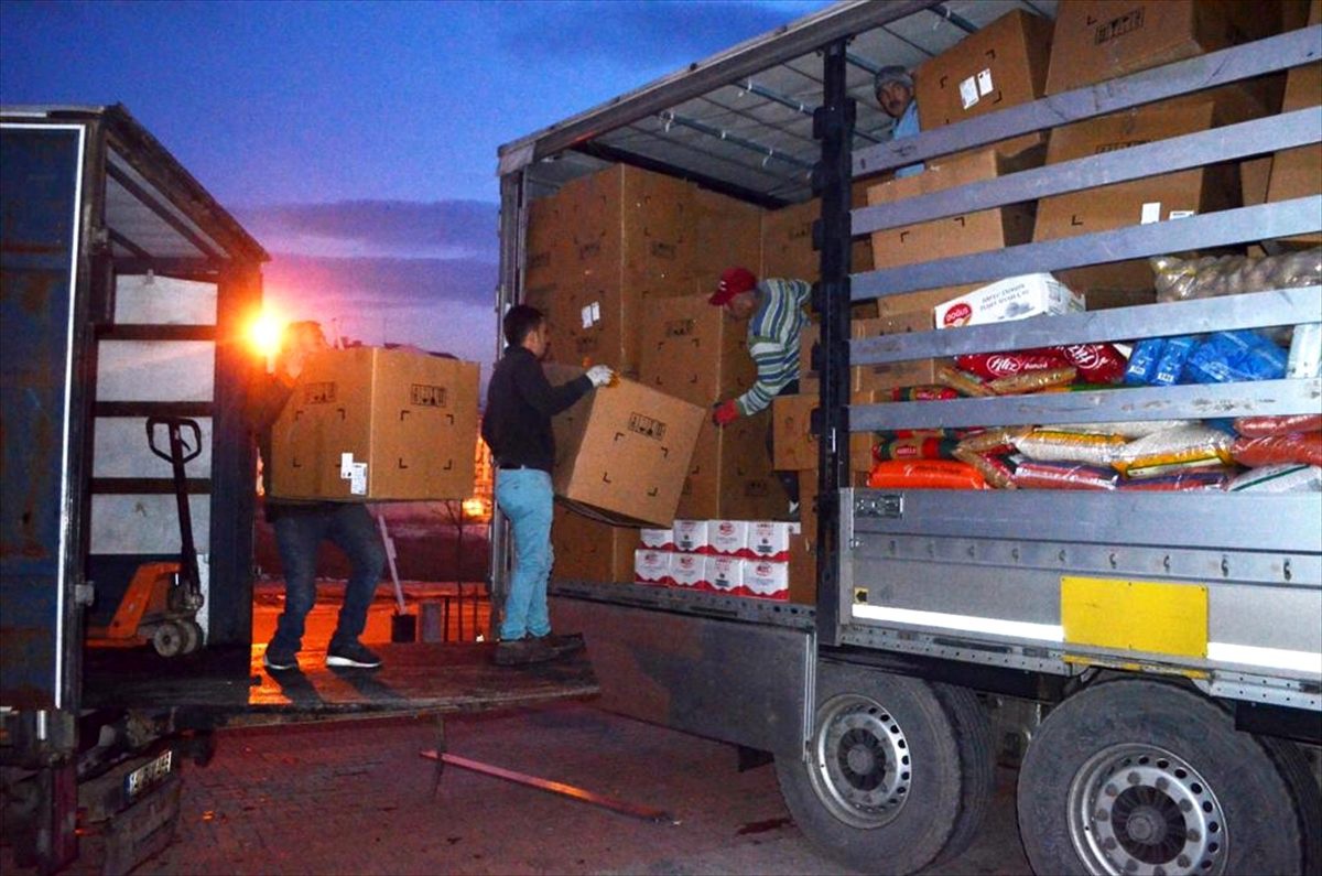 Bolu\'dan deprem bölgesi Malatya\'ya yardım