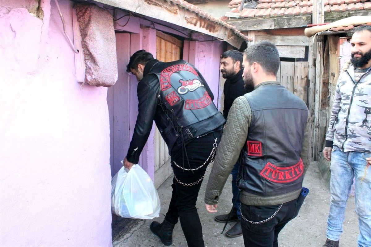 Bu kez \'gönüllere\' sürdüler
