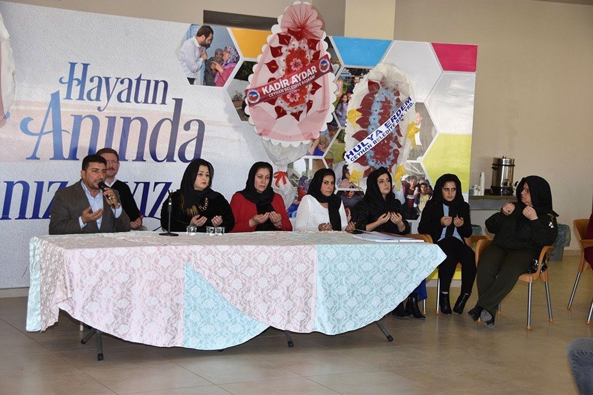 Ceyhanlı kadınlar Elazığ için tek yürek