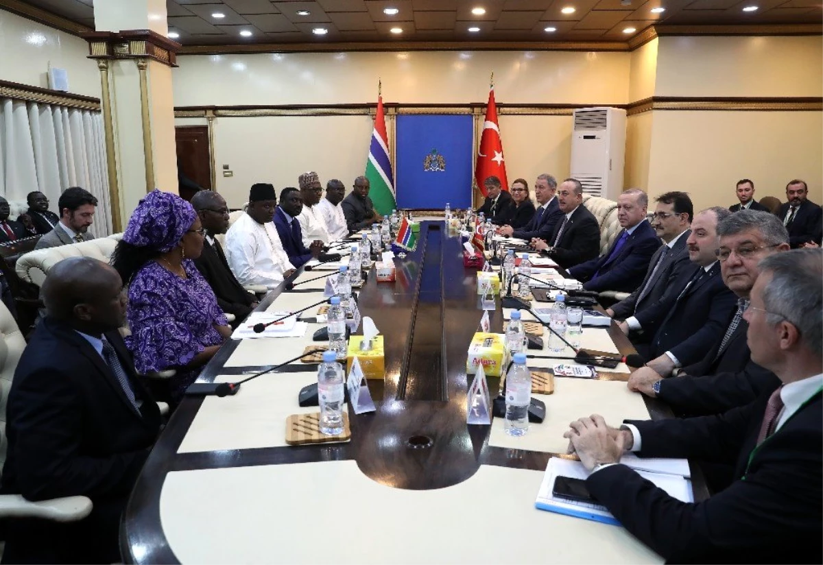 Cumhurbaşkanı Erdoğan, Gambiya\'da heyetler arası görüşme gerçekleştirdi