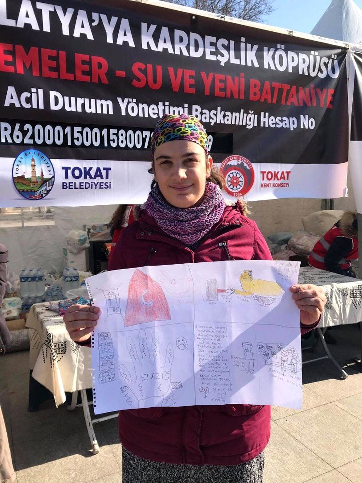 Depremzede çocuklara takılarını gönderdi
