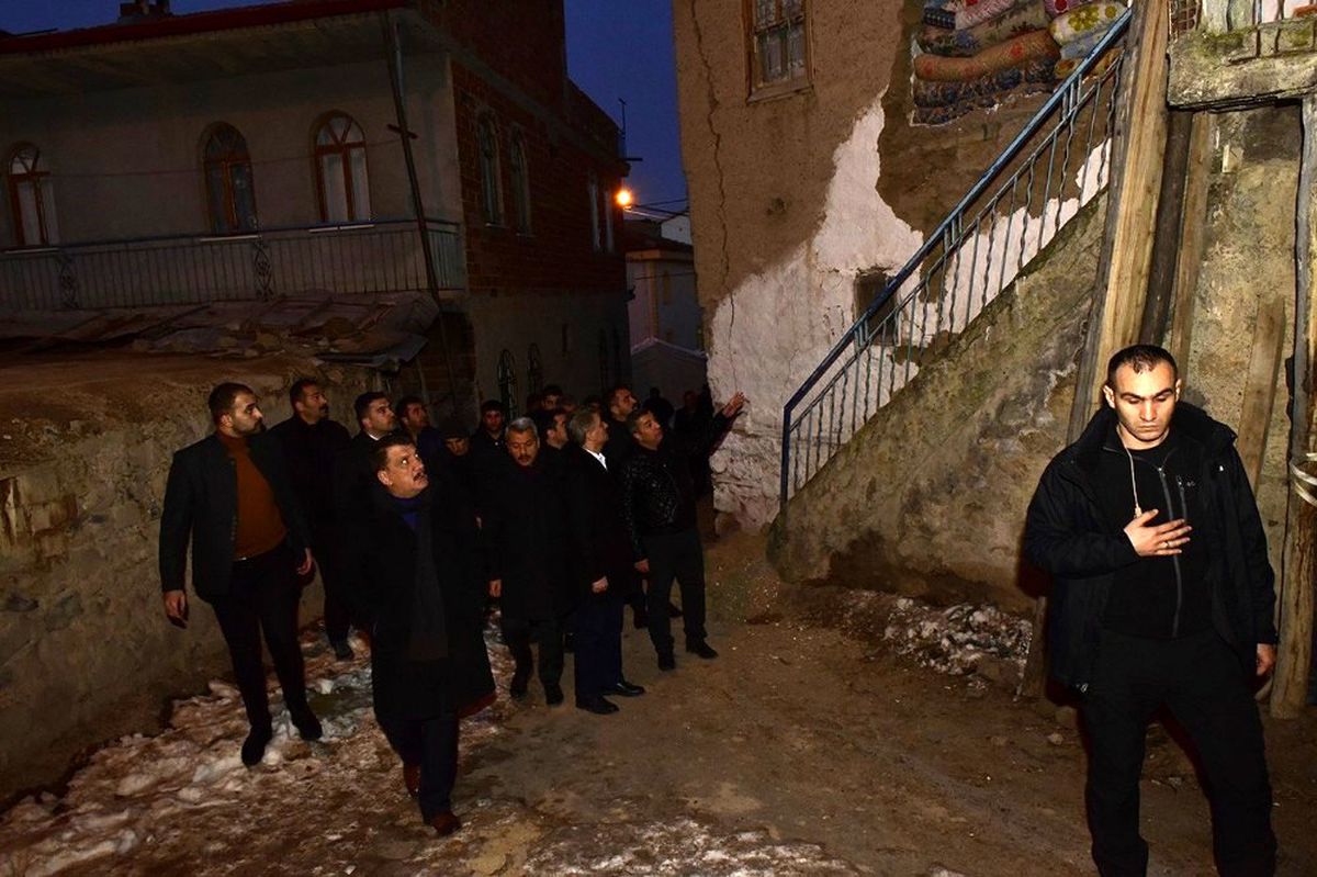 Depremzedeler için yağış uyarısı