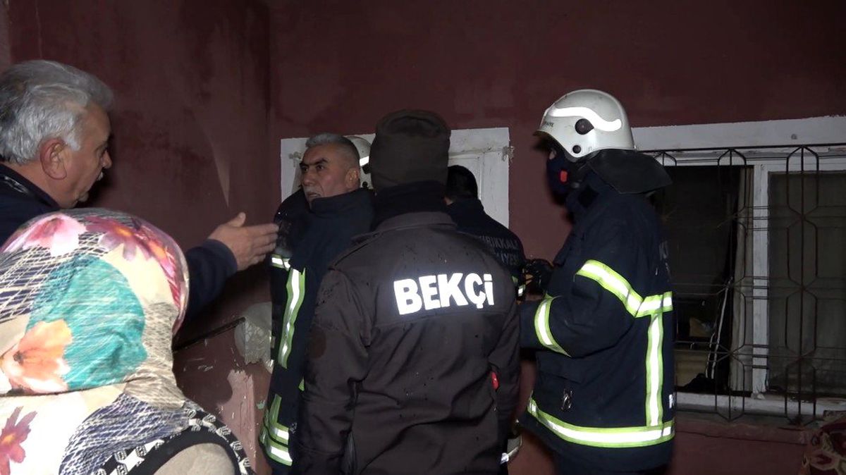 Devriye atan bekçilerin fak ettiği yangın büyümeden söndürüldü