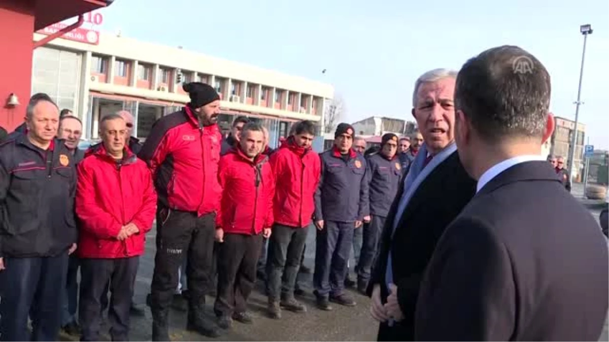 Elazığ\'daki arama kurtarma çalışmalarına katılan itfaiye ekibi Ankara\'ya döndü