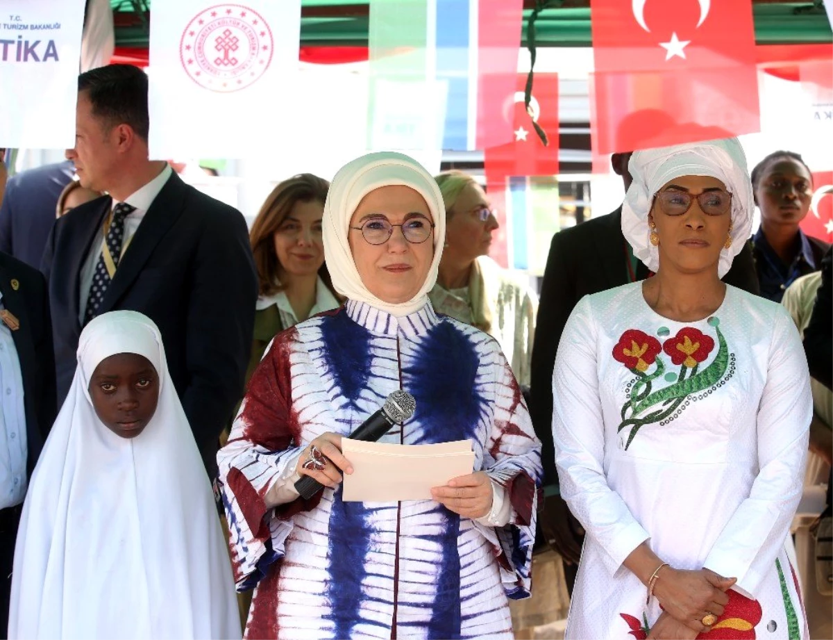 Emine Erdoğan Gambiya\'da okul ve cami açılışı yaptı