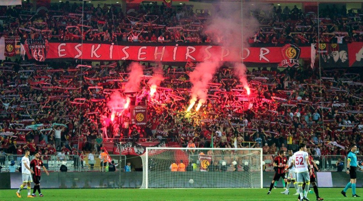Eskişehirspor taraftarı otobüs desteği bekliyor